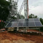 云南滇沐皇太阳能厂家安装太阳能光伏板现场